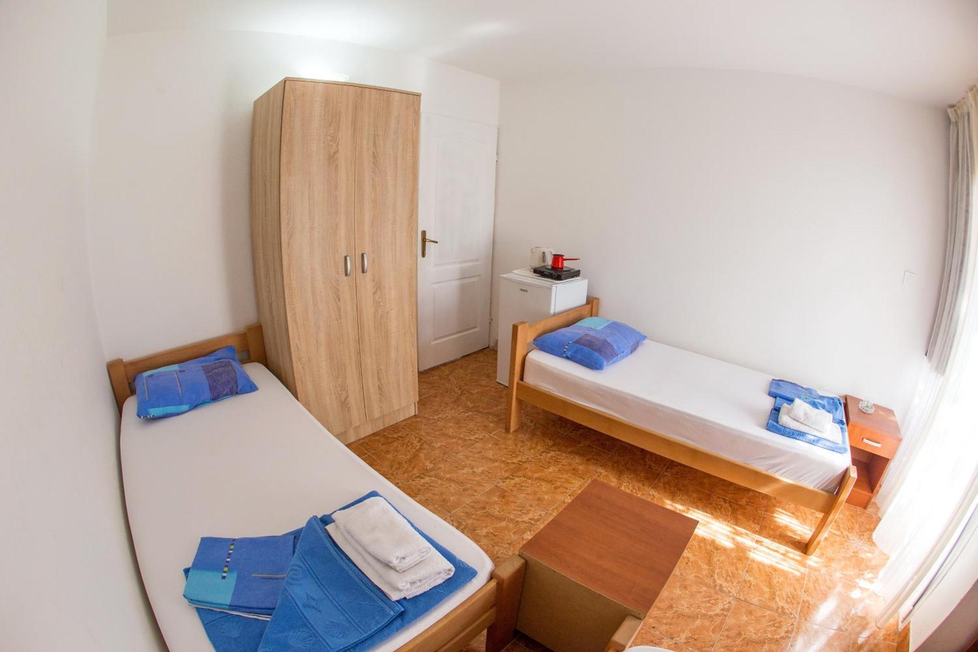 Guest House Lotos Bečići Szoba fotó