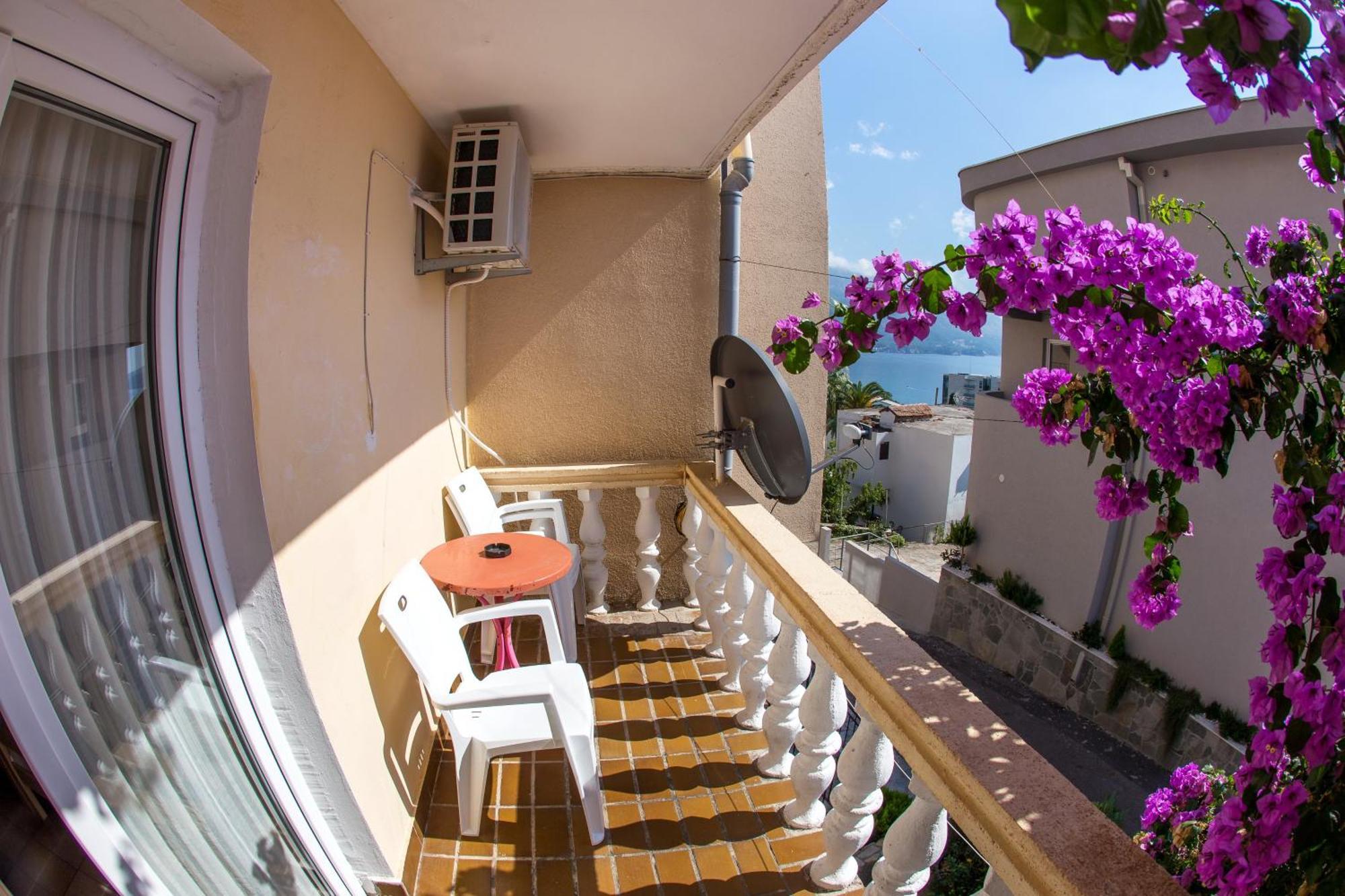 Guest House Lotos Bečići Szoba fotó